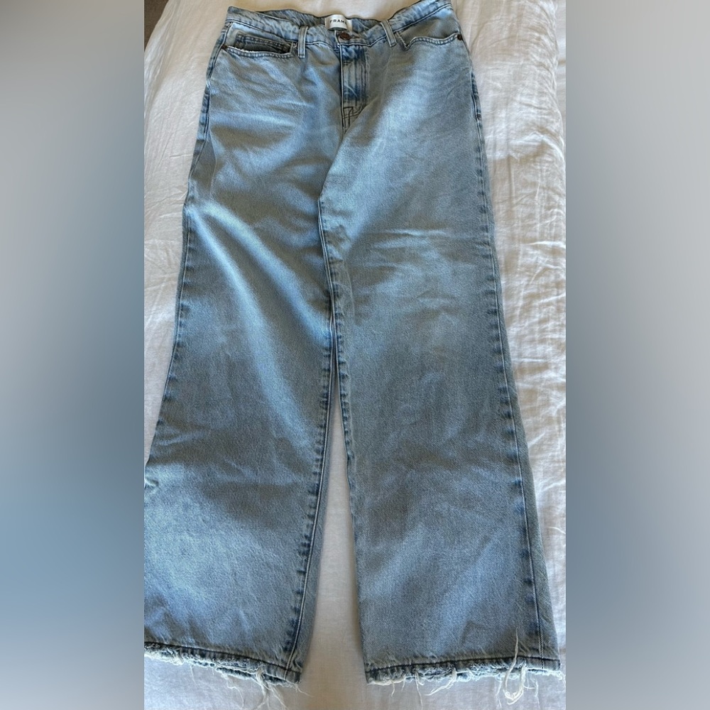Light Wash Women’s Jeans - Classic Straight Fit